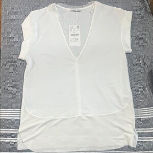 Zara White Short Sleeve V-Neck Tee